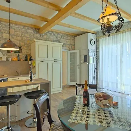 فيلة Casa Batana فيرسار